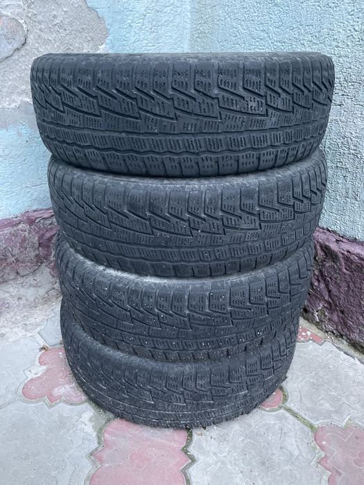 Продам зимнию резину б/у