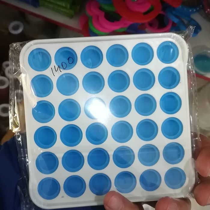 Попит popit, футбольный мяч