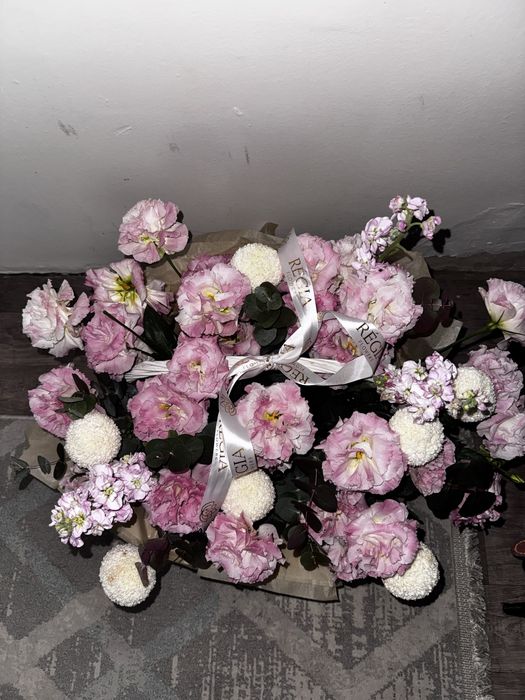 Продам цветы свежие красивые