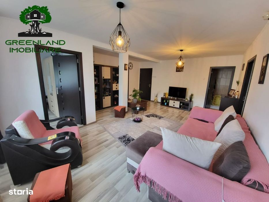 Casa + spatii comerciale, 350 mp, teren 580 mp, Tatarasi (la BULEVARD)