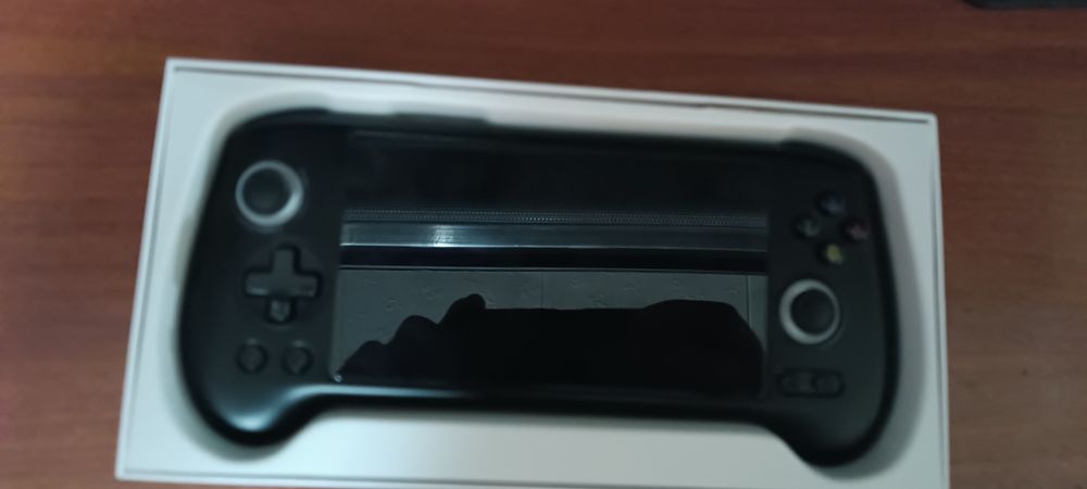 Приставка ANBERNIC RG556