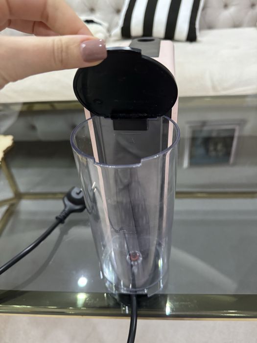 nespresso chiara ferragni aparat cafea