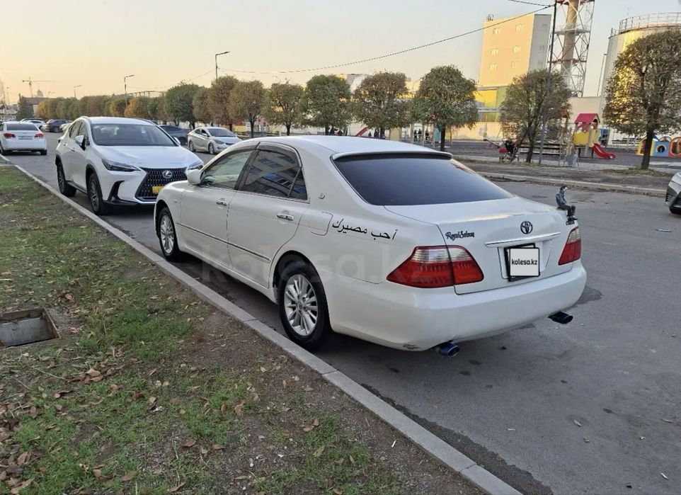 Продам срочно Toyota Crown