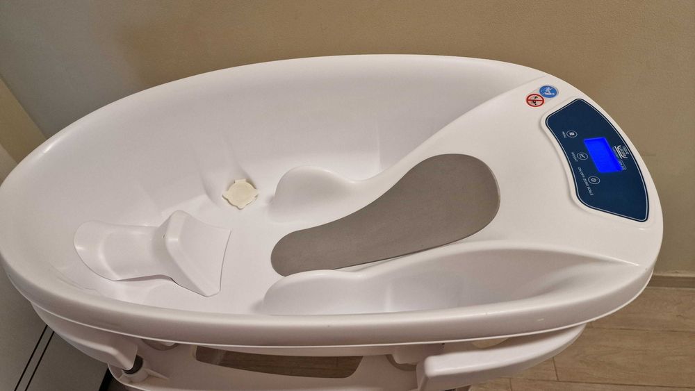 Бебешка вана Aquascale V3 3-в-1 със стойка