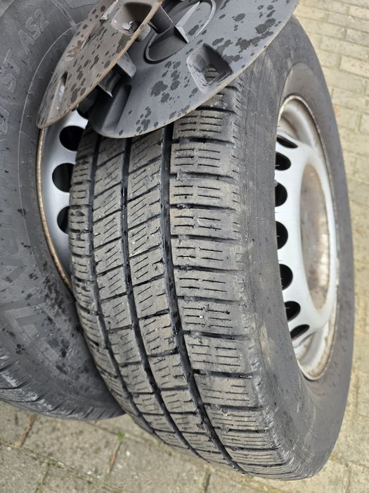 Jante  Mercedes Sprinter cu cauciuc cu tot..