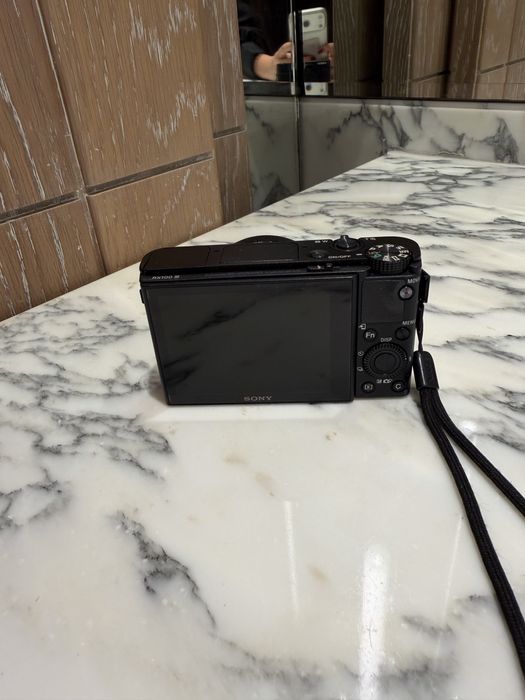 Фотоапарат Sony rx100 iii