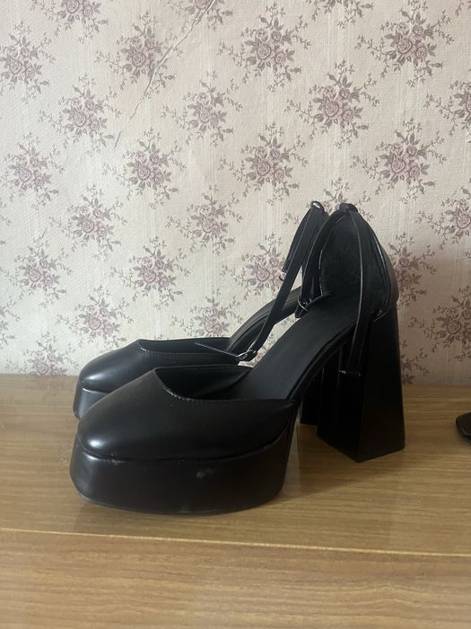 Продам туфли 2 пары экб