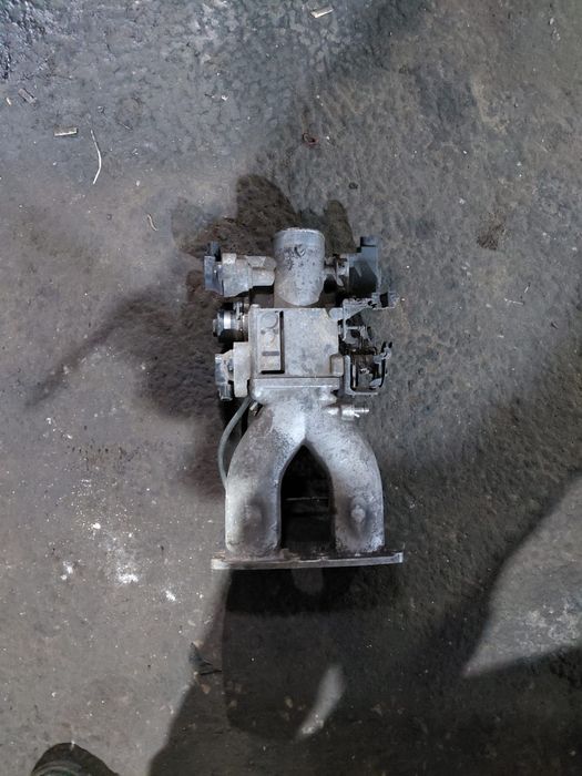 Продам дроссельной заслонку на марк 2