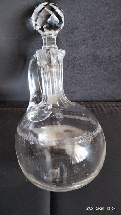 Старинный графин