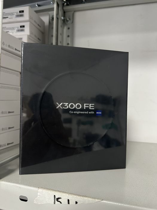 Vivo x300FE 12/256