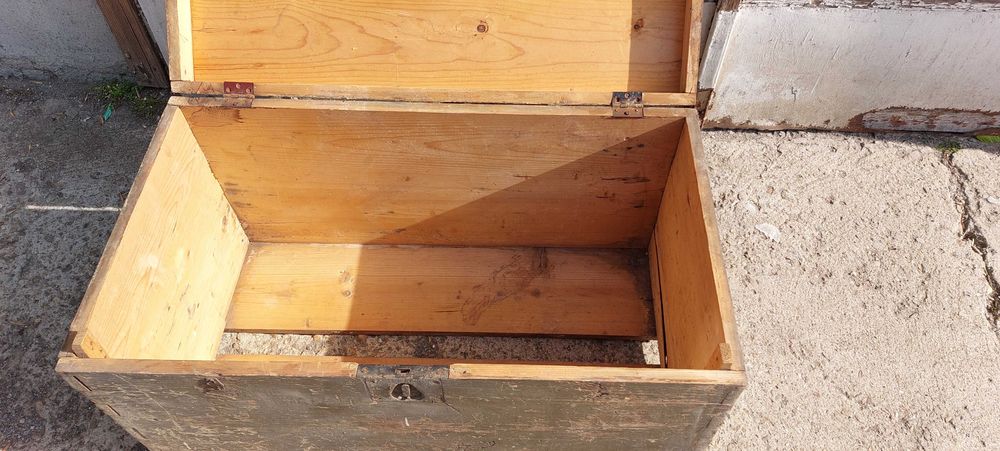 Стар сандък нереставриран