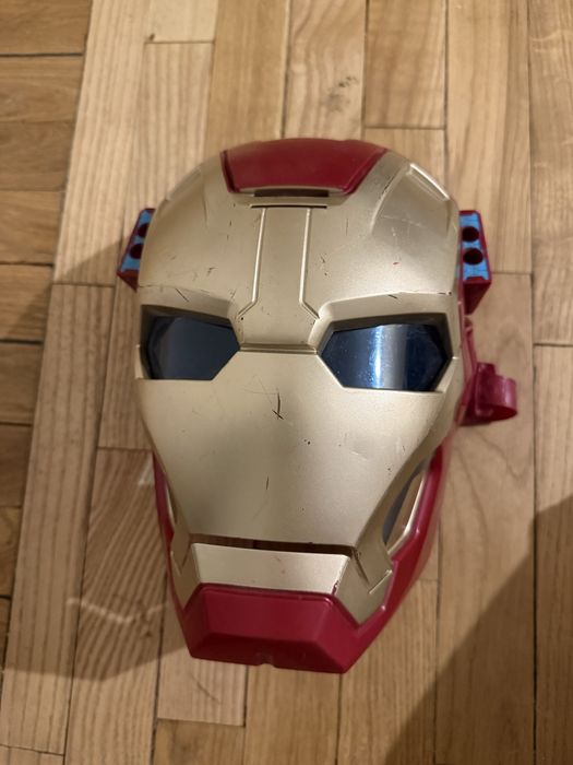 Интерактивный Шлем железный человек hasbro 2012 года iron man