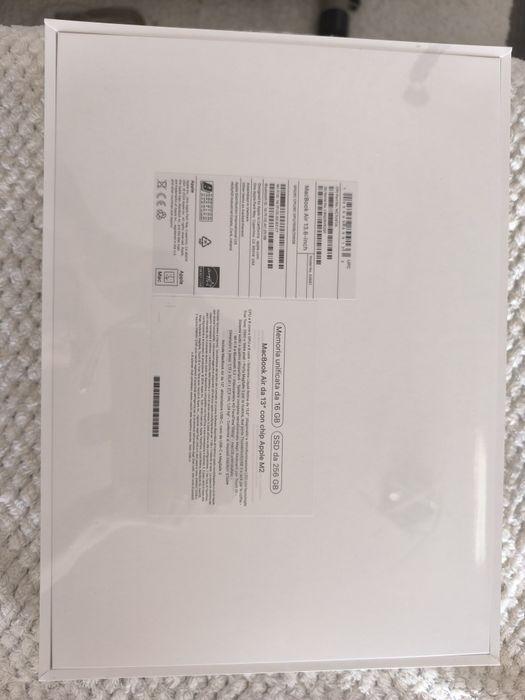 Лаптоп MacBookAir