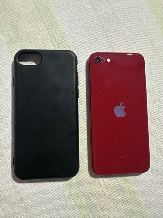 iPhone SE3, 64GB Red