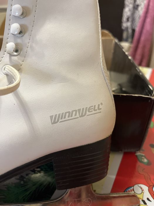 Продам детские коньки