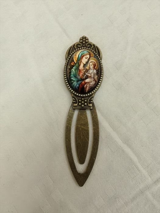 Елегантен книгоиздател