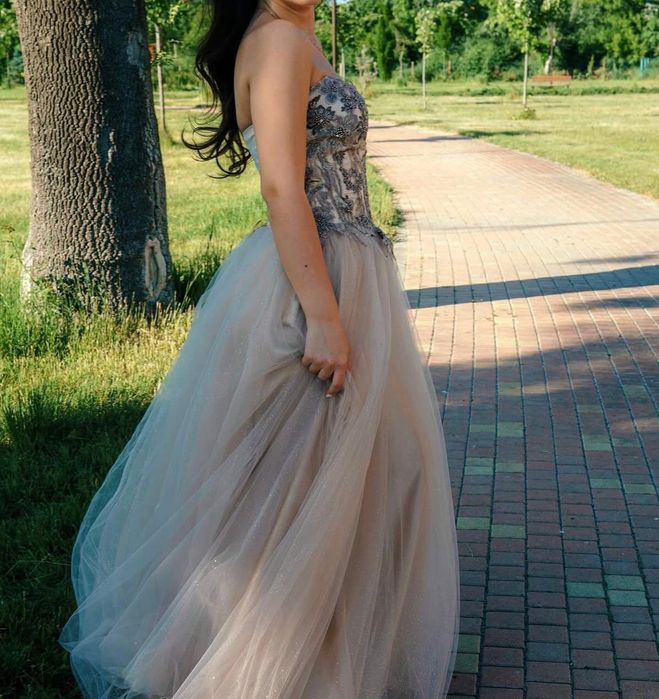 Бутикова бална рокля