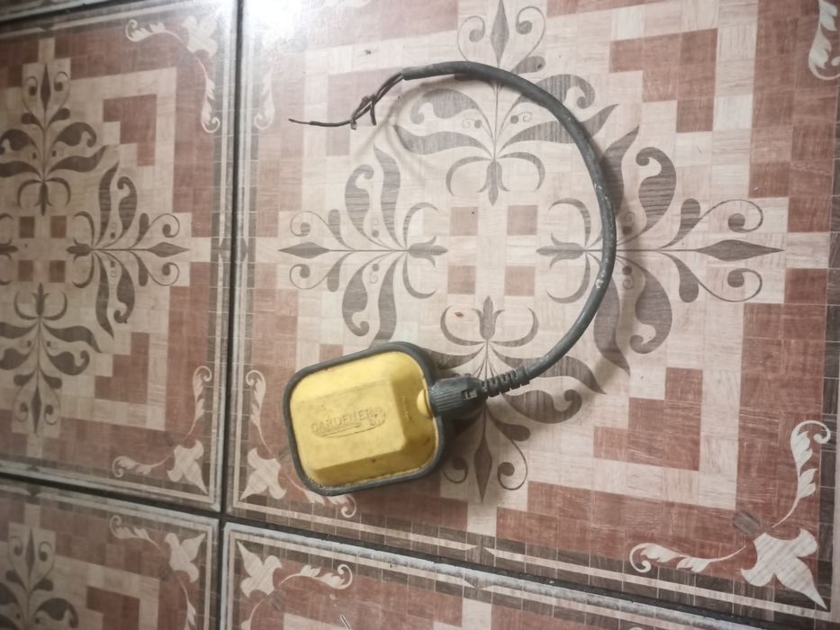 Поплавок от погружного насоса