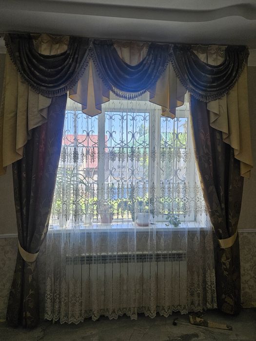 Продам шторы в зал
