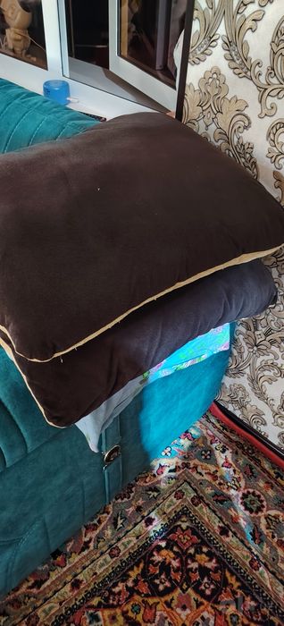 Бесплатно подушки б/у состоянии