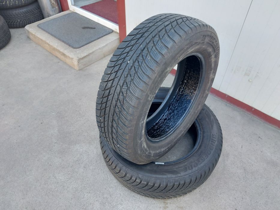 125 lei bucata! Doua anvelope M+S 215 65 17 Bridgestone