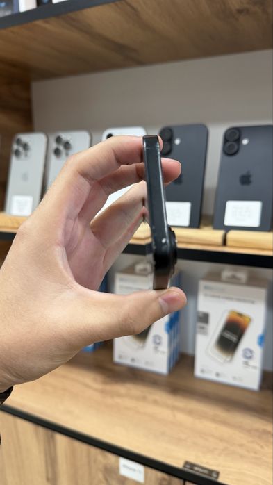 iPhone 16 128GB