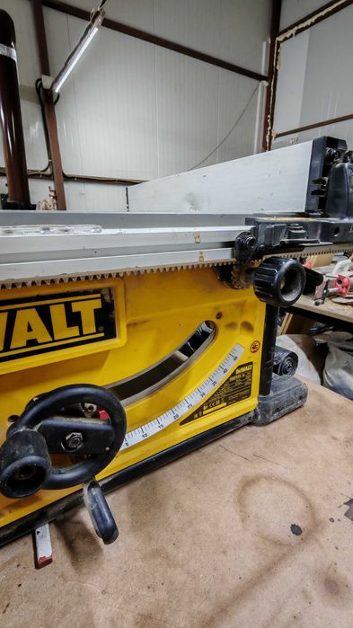 Fierastrau circular de banc /masa Dewalt 7492 2000W