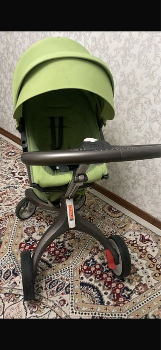 Продам срочно каляска stokki