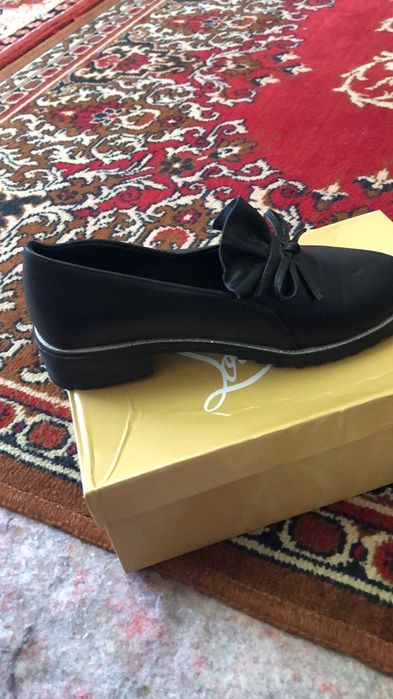 Продам Обувь 33-34 размер