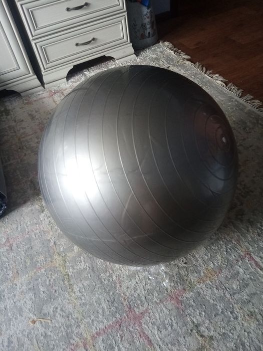 Фитбол шар надувной. Фитнес