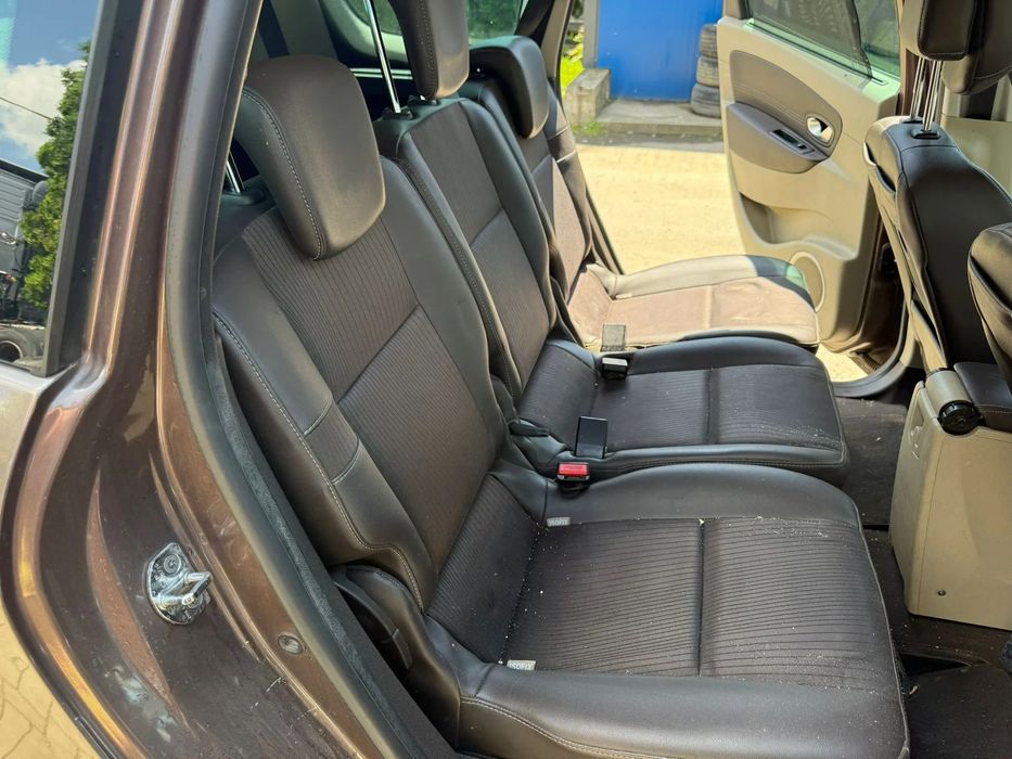Bara / Capoata / Faruri / Aripi / Usi / Haion / Stopuri Renault Grand Scenic 3 2009-2014