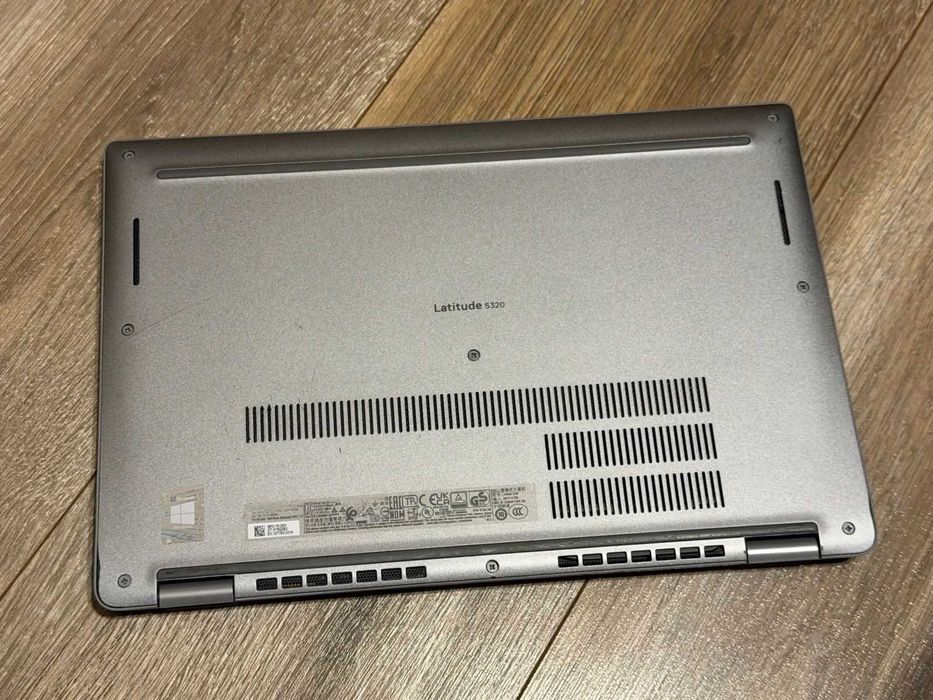 Dell Latitude 5320 i5-1145G7/8RAM DDR4/256GB SSD/Intel Iris XE/Full HD