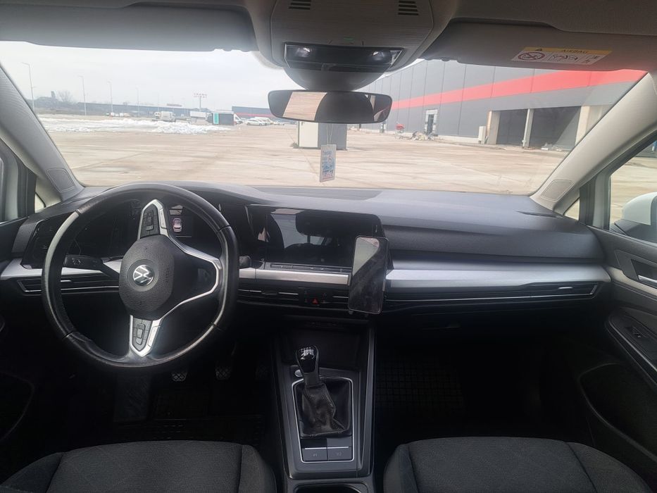 Vând   golf 8 1st edition