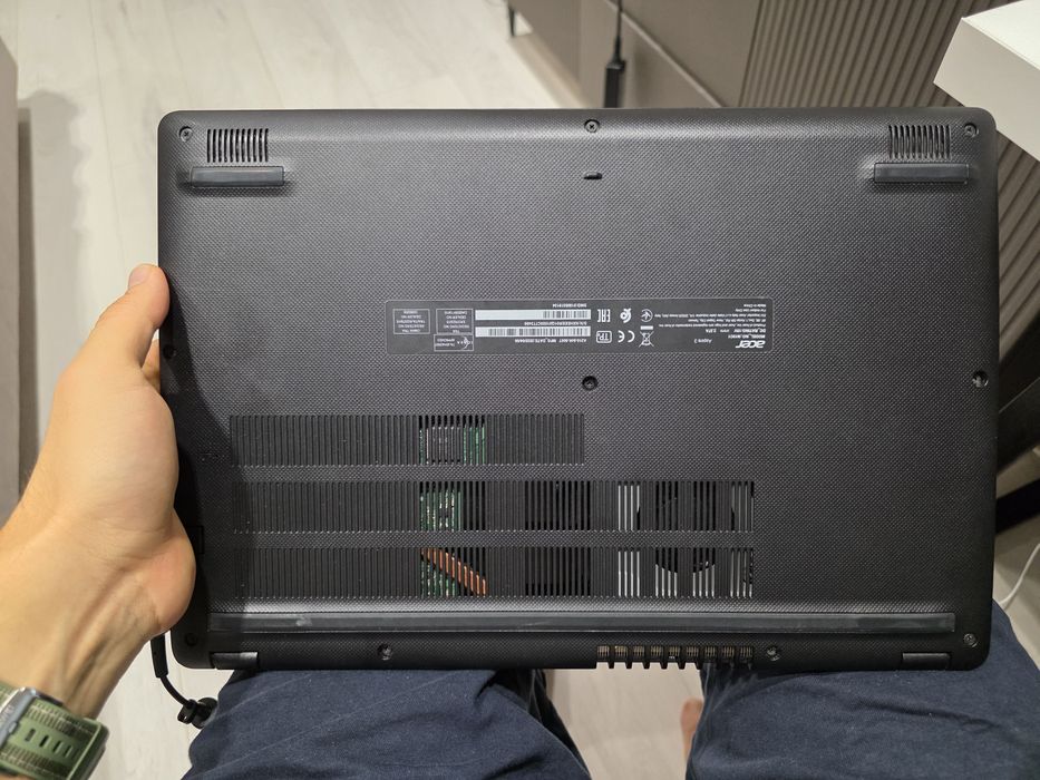 Продам ноутбук Aser aspire 3