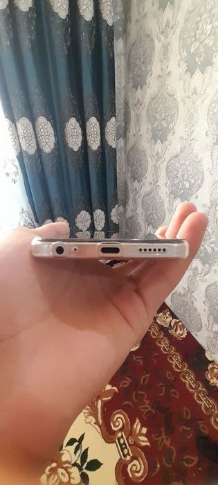 Infinix smart 8 pamyat 4/64 
Aybi joq jagʻdayi ideal 
Kar dok zaryadki