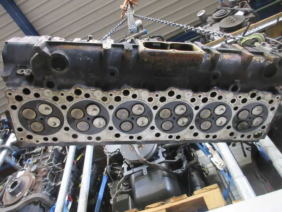 Chiulasa Motor Camion IVECO S WAY Model 2022 euro 6 -Piese de schimb