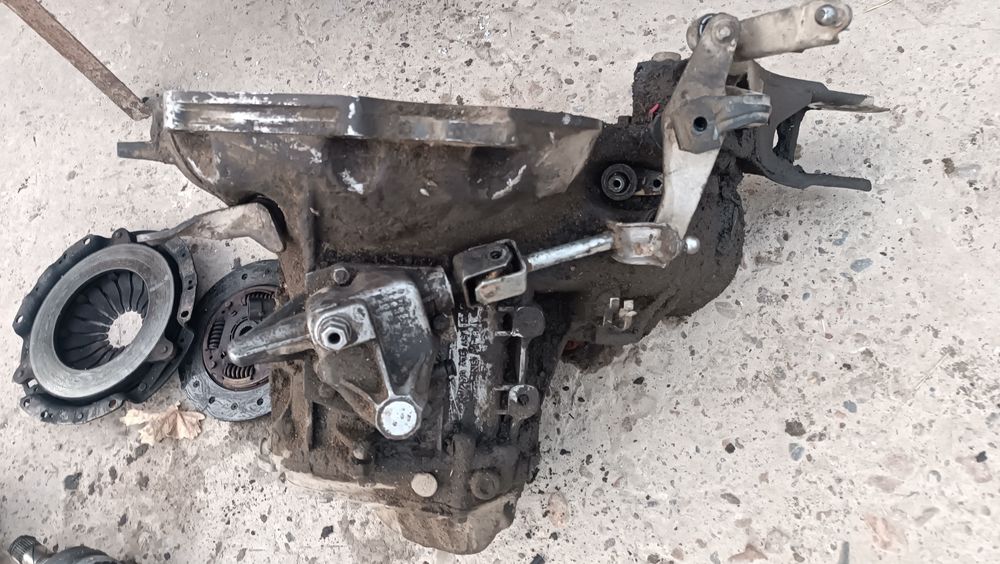 Каропка передачек нексия 1