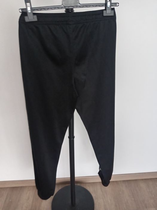 Vând pantaloni pt bărbați