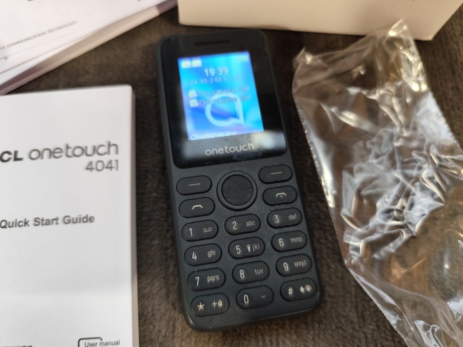 Мобилен телефон GSM TCL onetouch 4041 4G 1.80 ", ЗАДНА КАМЕРА 0.8 MPx