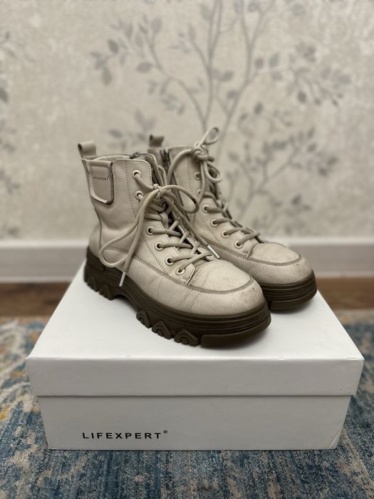 Продам сапоги для девочка