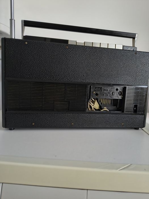 Винтидж радио Grundig Satellit 1000