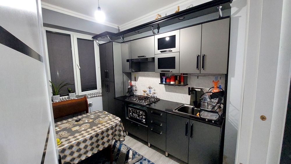 Квартира сотилади