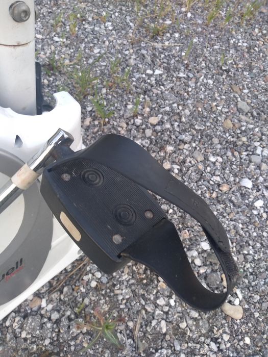 Велоергометър ,Aktuell,, за ремонт / части .