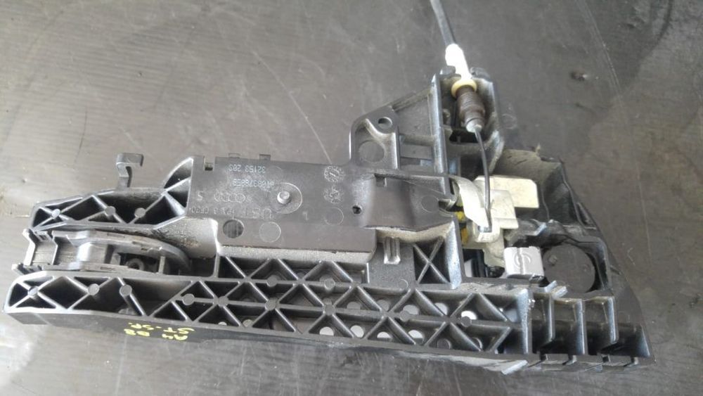 Maner usa stanga spate audi a4 b8 8tb