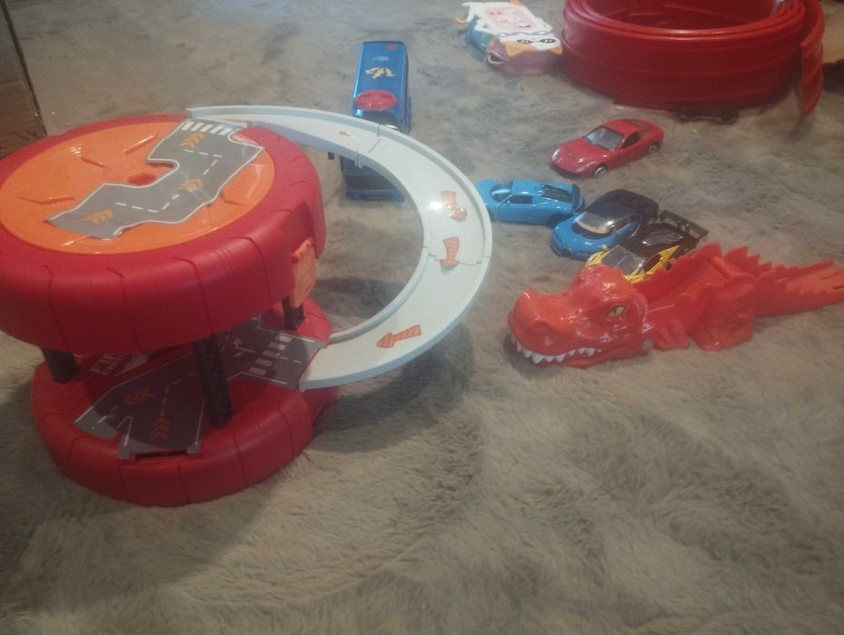 Лот Hot wheels писти за коли