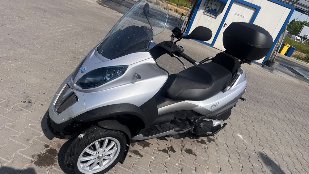 Vand/schimb Piaggio Mp3  CAT B