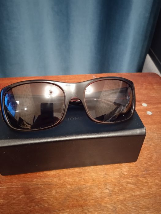 очки солнцезащитные