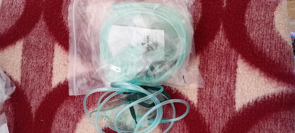 Кислороден концентратор Philips Respironics + нови аксесоари за него