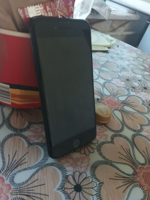 iPhone se  2 (2020)