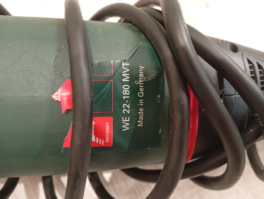 Маска ESAB A40 и Болгарка на 180